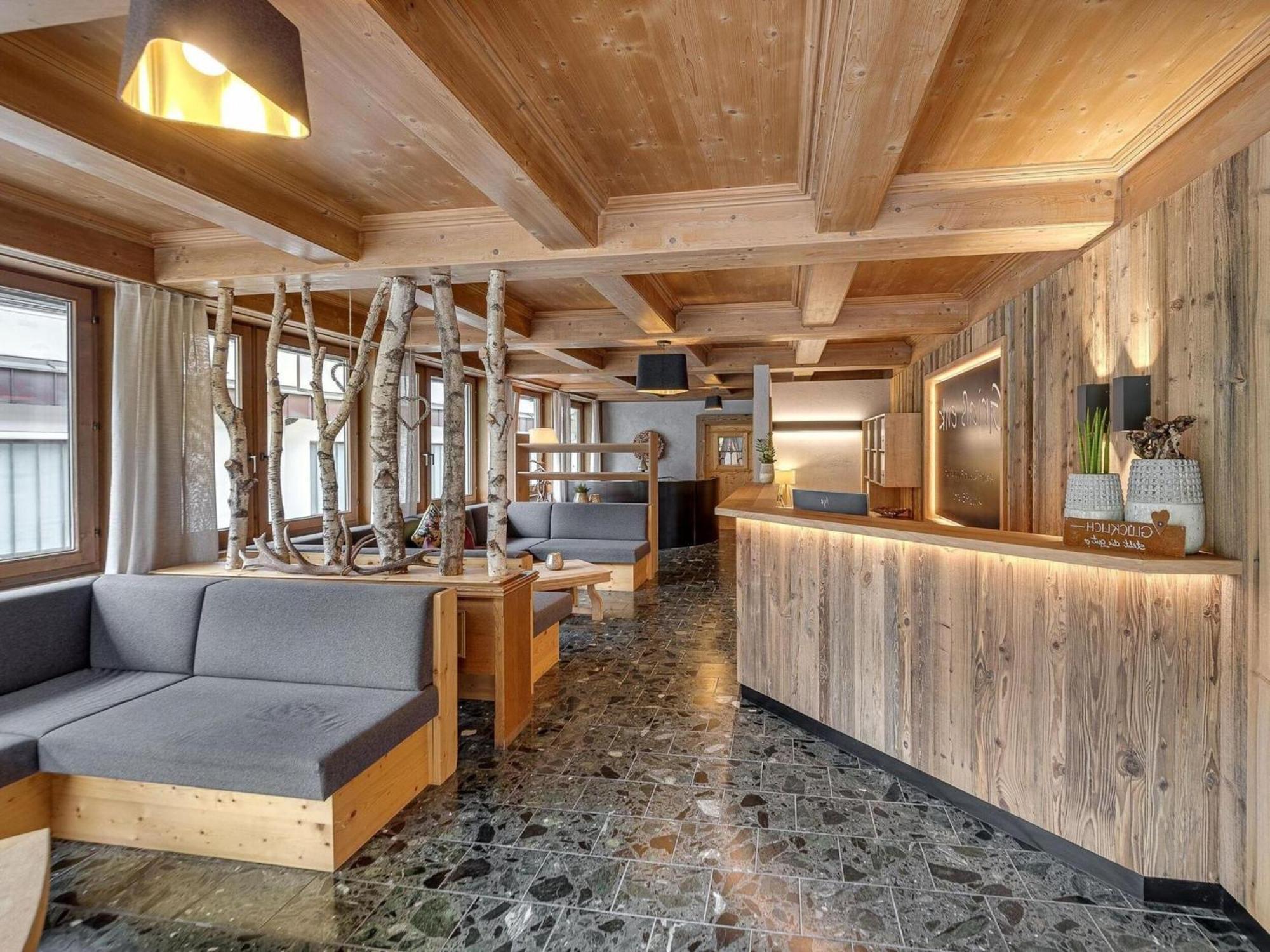 Apartment In Fuegen With A Garden エクステリア 写真